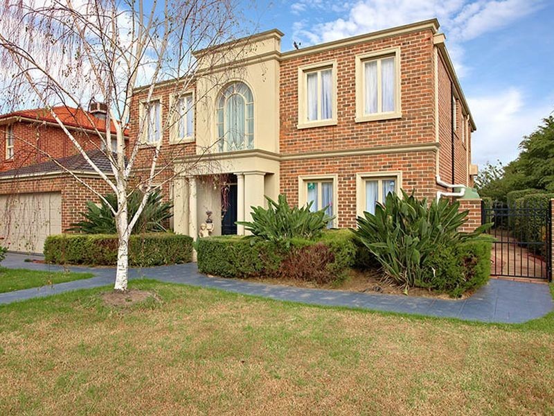 43 Kwinana Street, Glen Waverley VIC 3150
