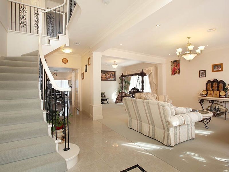 43 Kwinana Street, Glen Waverley VIC 3150