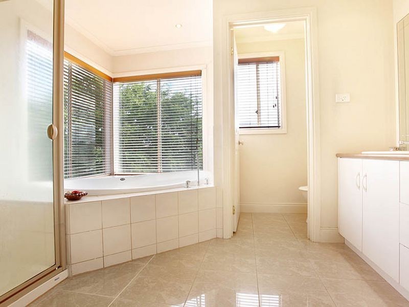 43 Kwinana Street, Glen Waverley VIC 3150