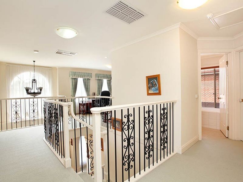 43 Kwinana Street, Glen Waverley VIC 3150