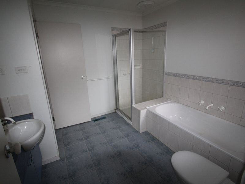 2/105 Burwood Highway, Burwood East VIC 3151