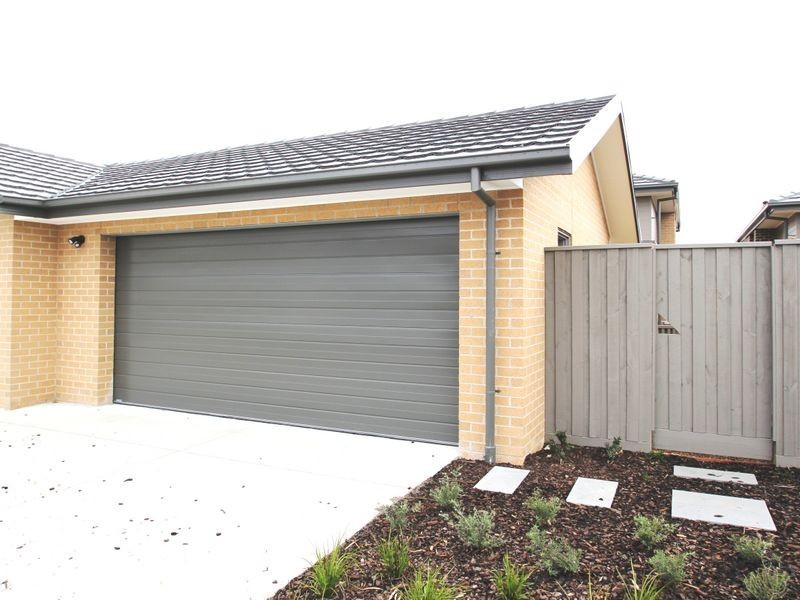 10 Harcrest Blvd, Wantirna South VIC 3152