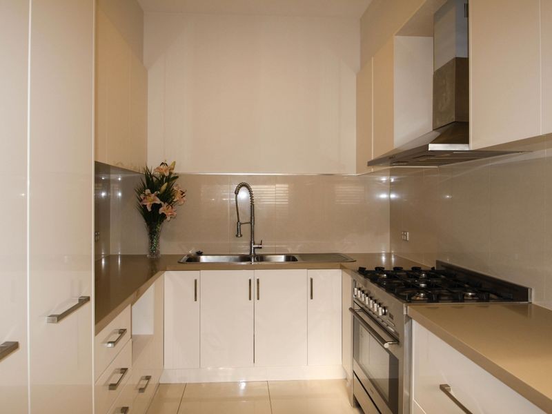 24 Greenways Road, Glen Waverley VIC 3150