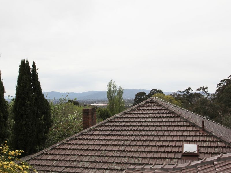 10 Pleasant View, Wheelers Hill VIC 3150