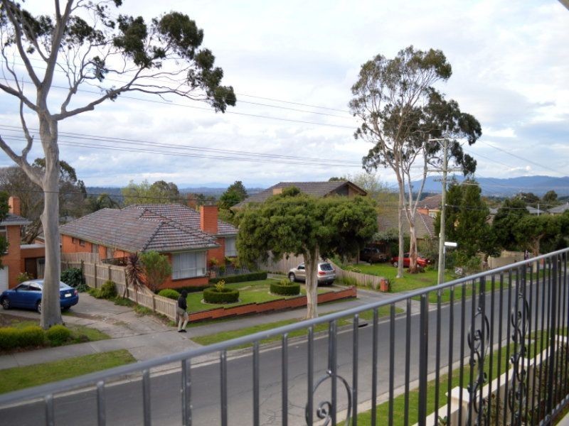 1 Brazilia Drive, Glen Waverley VIC 3150