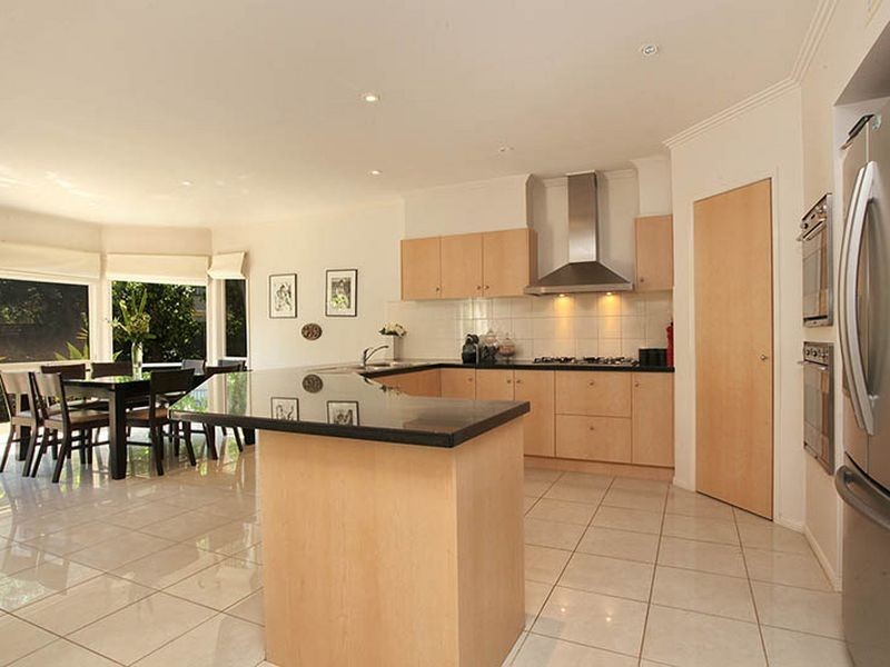 21 Avendon Blvd, Glen Waverley VIC 3150