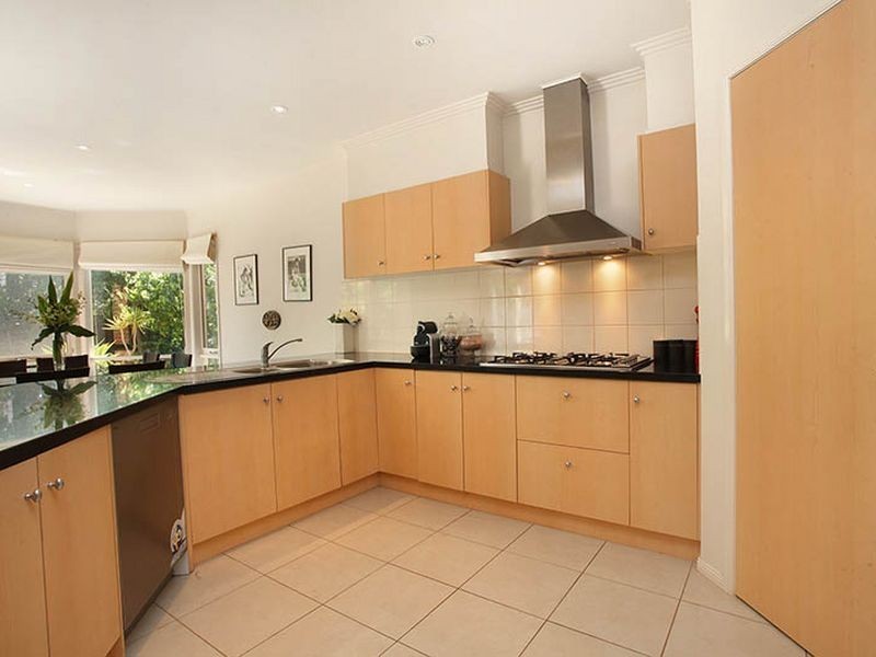 21 Avendon Blvd, Glen Waverley VIC 3150