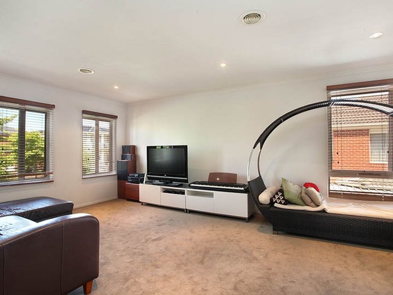 21 Avendon Blvd, Glen Waverley VIC 3150