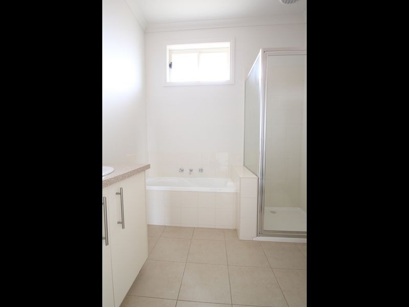 38 Tantallon Boulevard, Beaconsfield VIC 3807