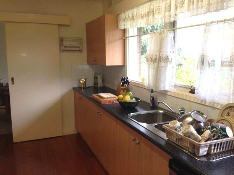 4/13 St Johns Wood Road, Mount Waverley VIC 3149