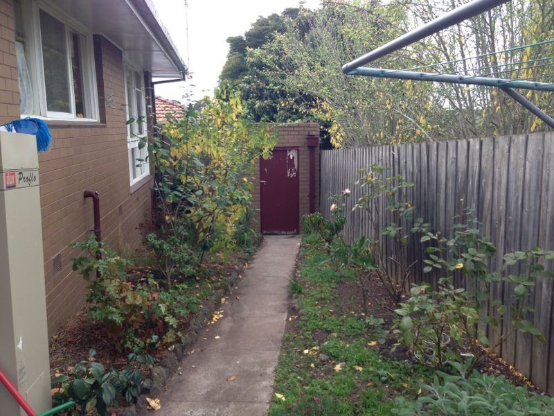 4/13 St Johns Wood Road, Mount Waverley VIC 3149