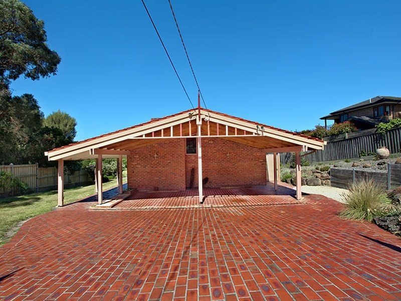 30 Lum Road, Wheelers Hill VIC 3150