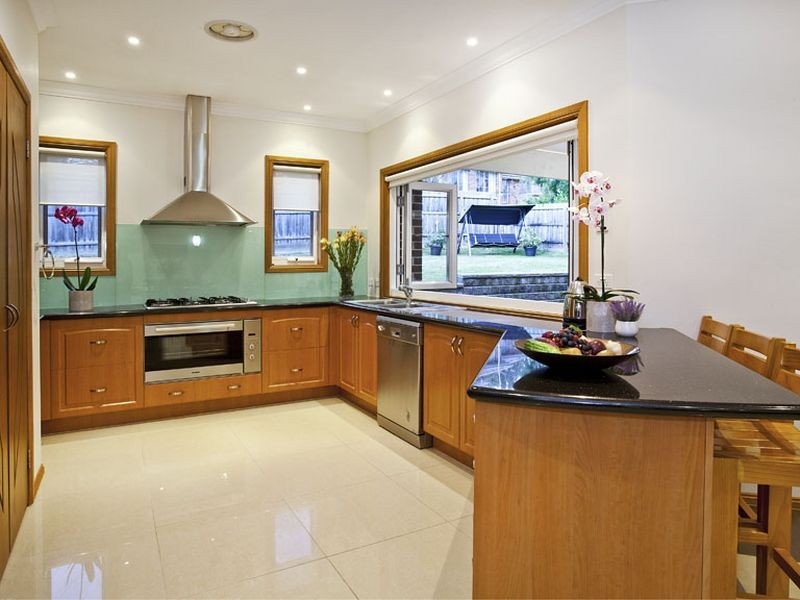 16 Kennedy Street, Glen Waverley VIC 3150