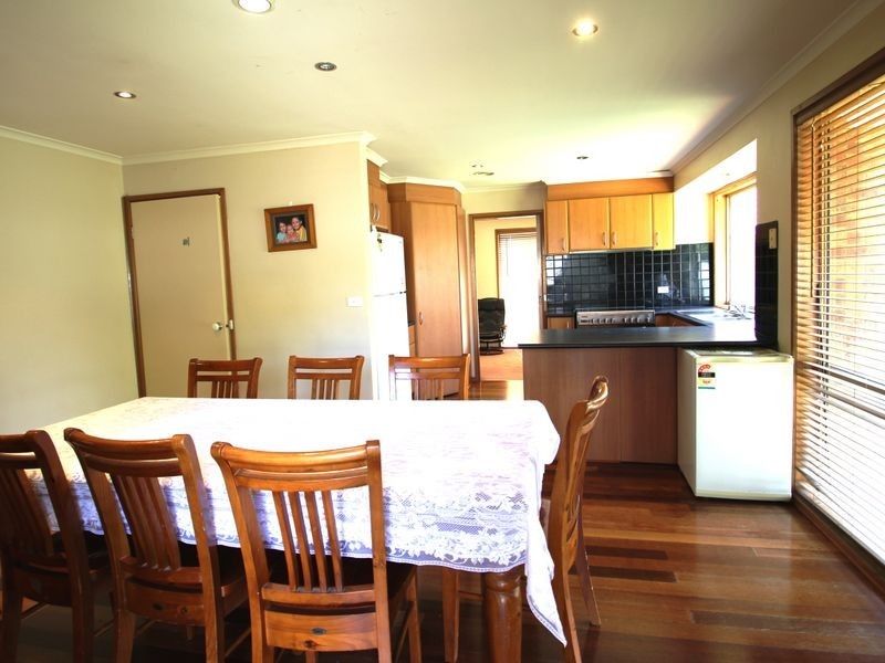 101 Bridgewater Way, Rowville VIC 3178