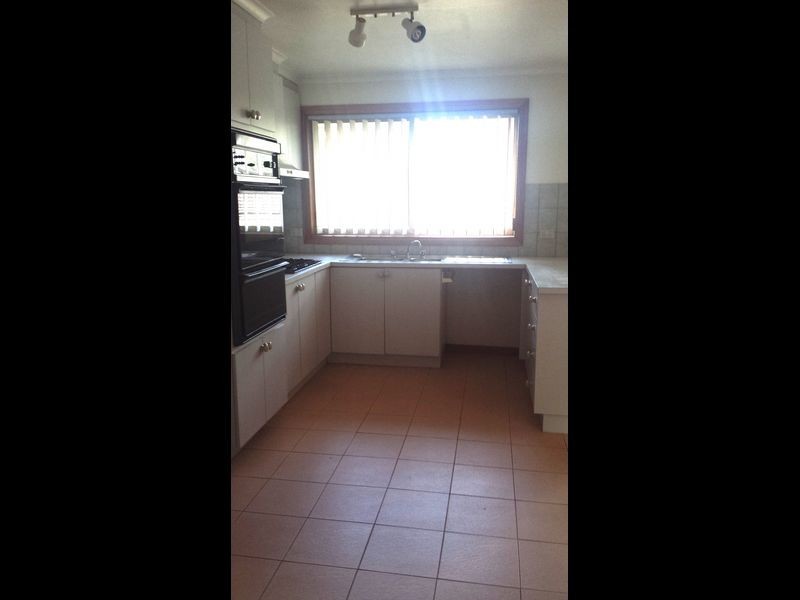 2/55 Bond Avenue, Blackburn VIC 3130