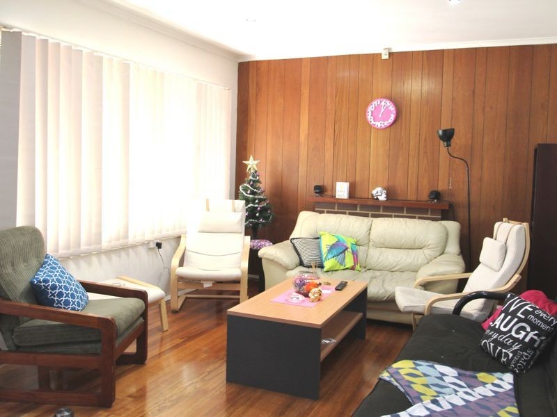 1/1 Blossom Drive, Doveton VIC 3177