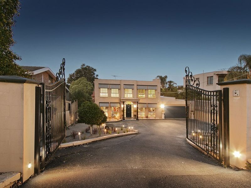 102 Lum Road, Wheelers Hill VIC 3150