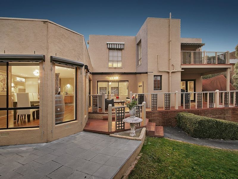 102 Lum Road, Wheelers Hill VIC 3150