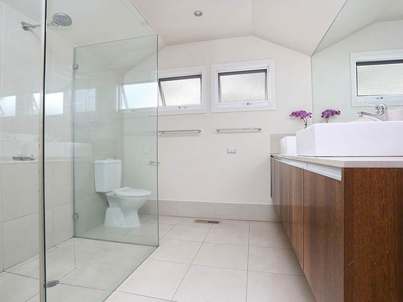 4 Murra Street, Burwood VIC 3125