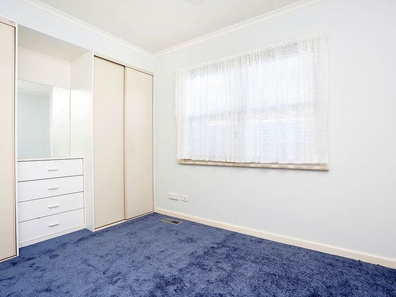 34 Mccomas Grove, Burwood VIC 3125