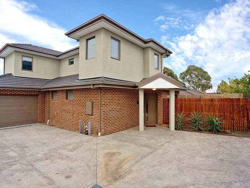 2/13 Richard Street, Glen Waverley VIC 3150