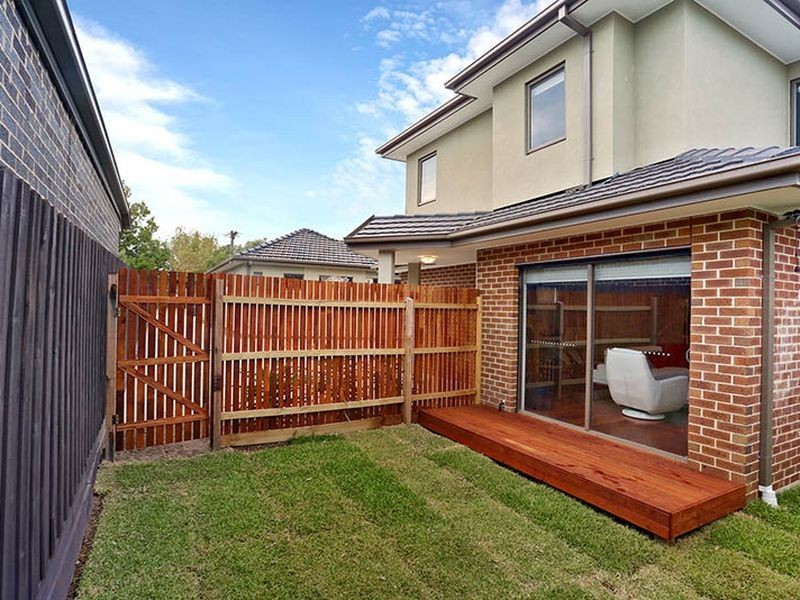 2/13 Richard Street, Glen Waverley VIC 3150