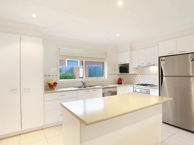 1/17 Lincoln Avenue, Glen Waverley VIC 3150