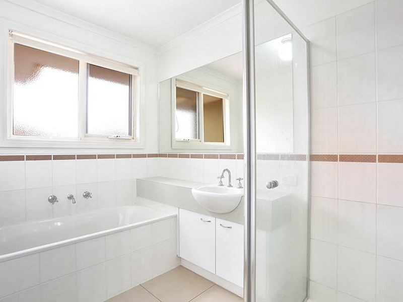 1/17 Lincoln Avenue, Glen Waverley VIC 3150