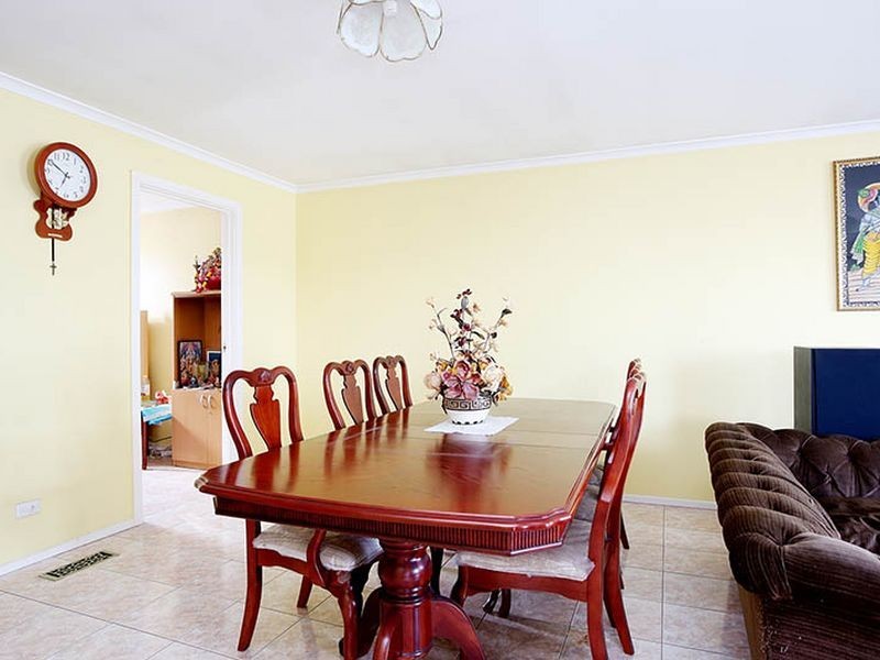 4 Enngonia Cres, Clayton South VIC 3169