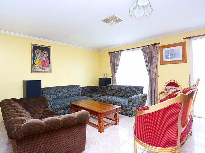 4 Enngonia Cres, Clayton South VIC 3169