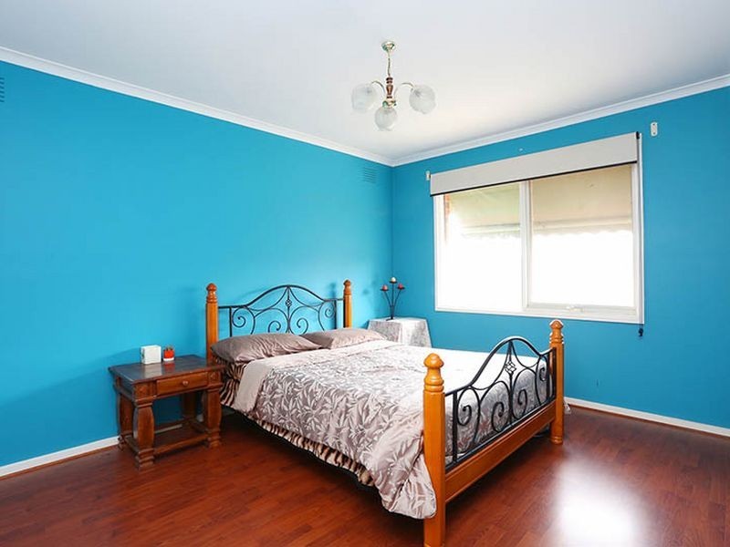 4 Enngonia Cres, Clayton South VIC 3169