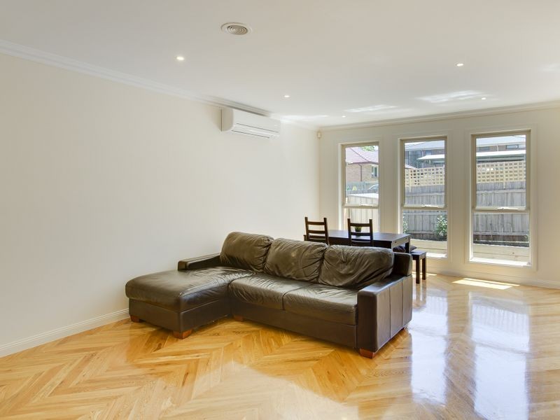 62C Pepperell Ave, Glen Waverley VIC 3150