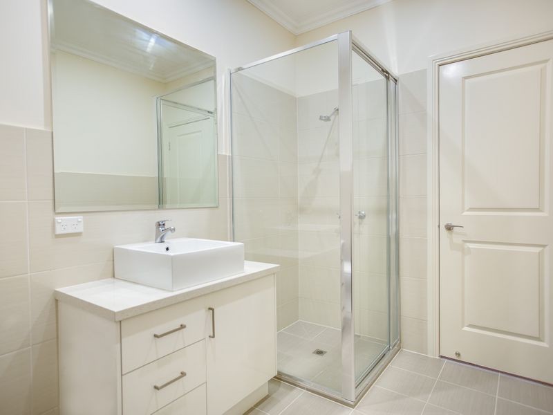 62C Pepperell Ave, Glen Waverley VIC 3150