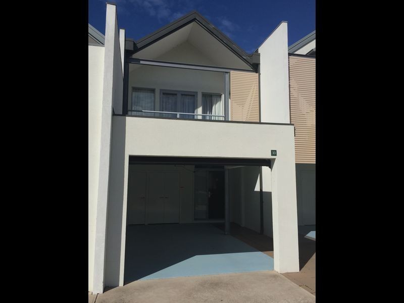 33/9 Greg Norman Drive, Point Cook VIC 3030