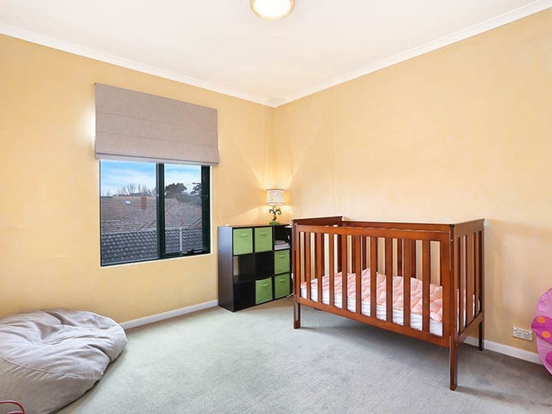 18/1495-14 Malvern Rd, Glen Iris VIC 3146