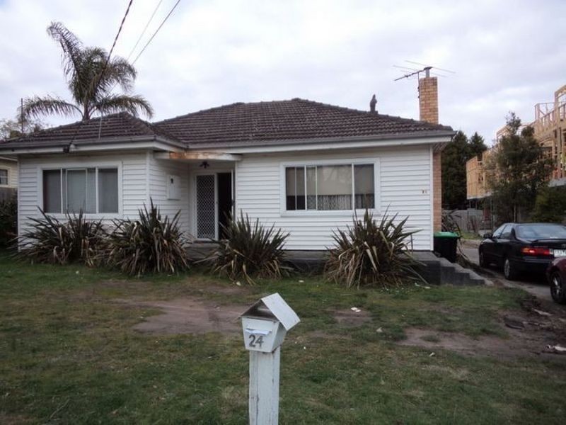 24 Wilma Avenue, Dandenong VIC 3175
