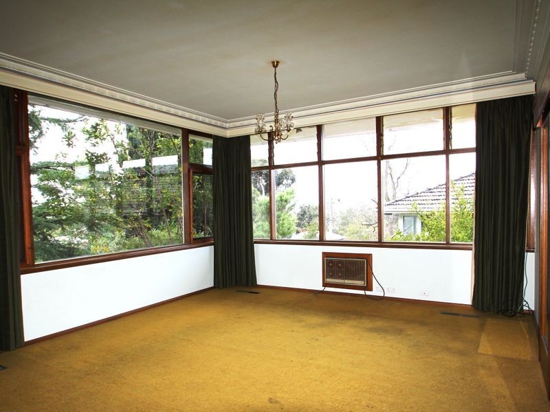 42 Hinkler Road, Glen Waverley VIC 3150