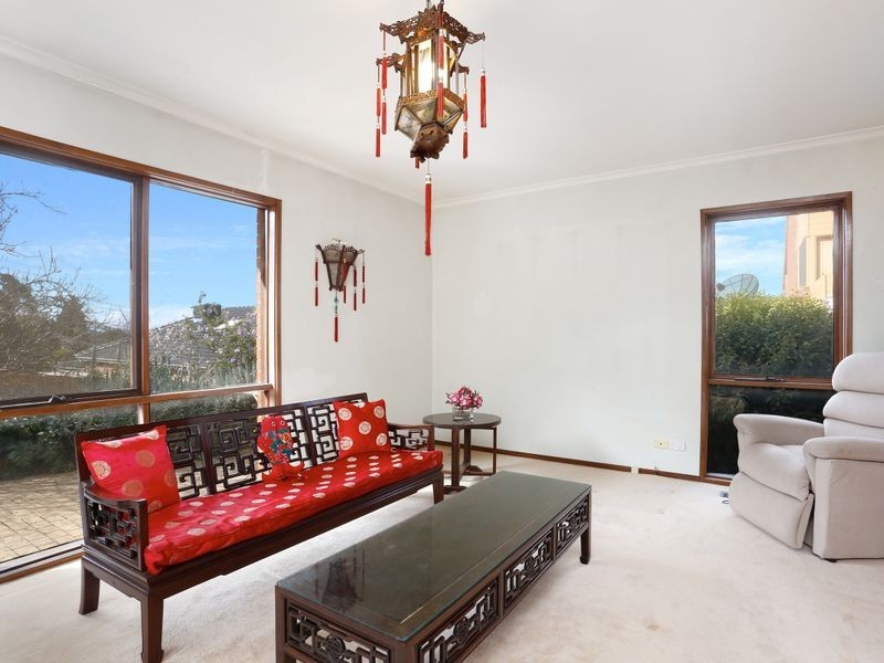 11 Dalkeith Close, Wheelers Hill VIC 3150