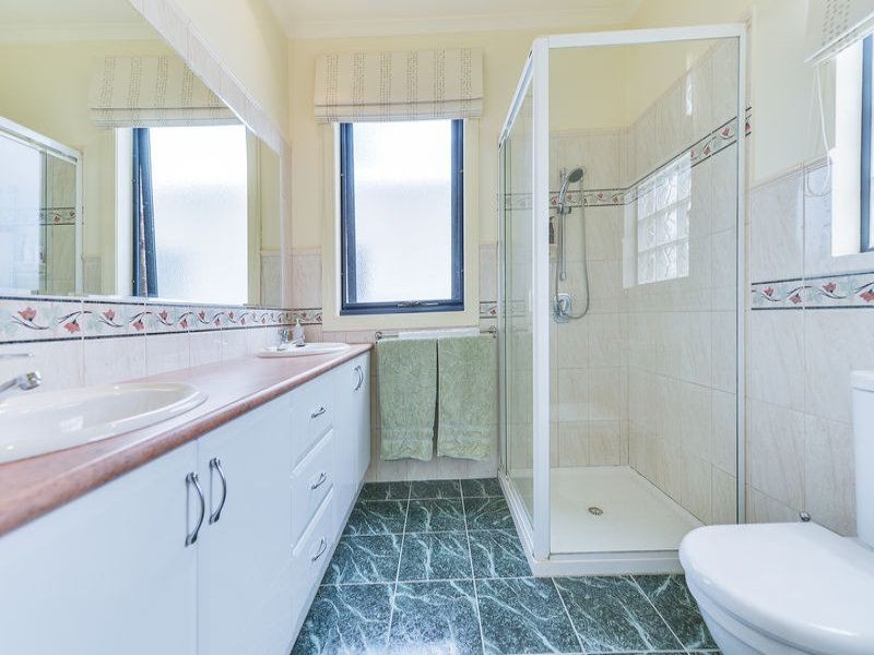 9a Bapaume Avenue, Edithvale VIC 3196