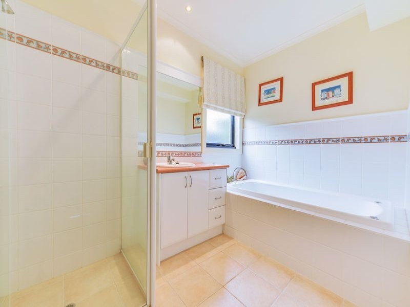 9a Bapaume Avenue, Edithvale VIC 3196