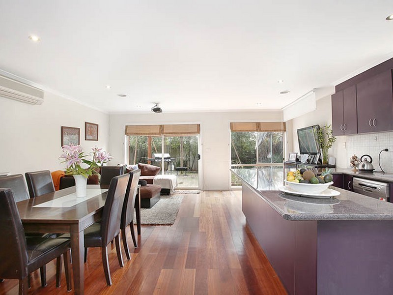 8 Ratcliffe Way, Lynbrook VIC 3975