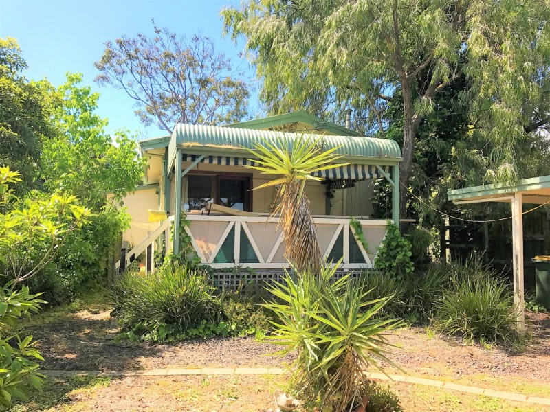 83 Rosslyn Avenue, Seaford VIC 3198