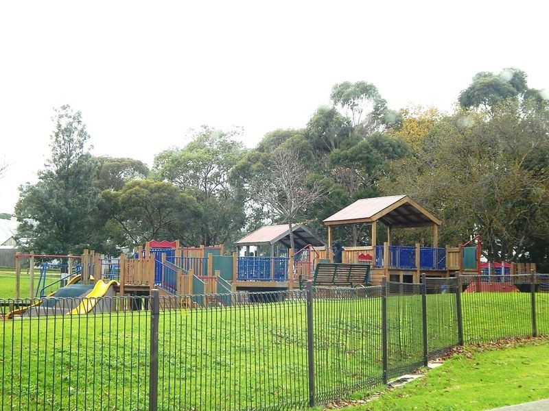 29 Wynden Drive, Frankston VIC 3199