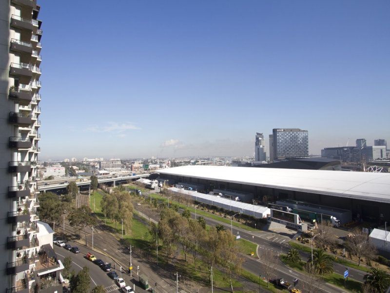 810/63 Whiteman Street, Southbank VIC 3006