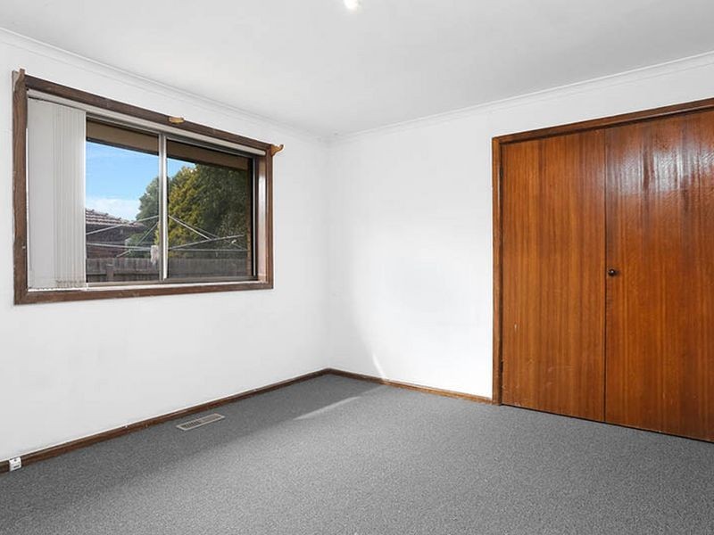 15b Ambrie Crescent, Noble Park VIC 3174