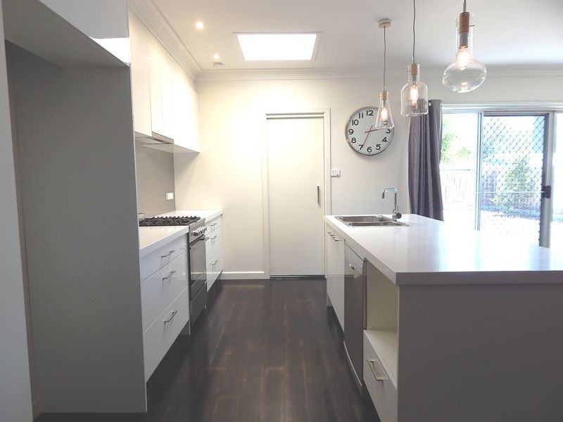 2 Randall Avenue, Edithvale VIC 3196