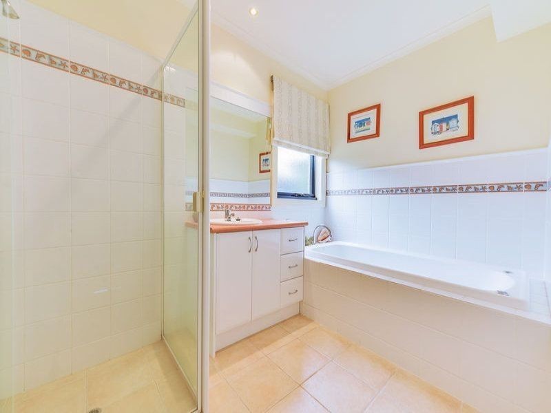 9a Bapaume Avenue, Edithvale VIC 3196