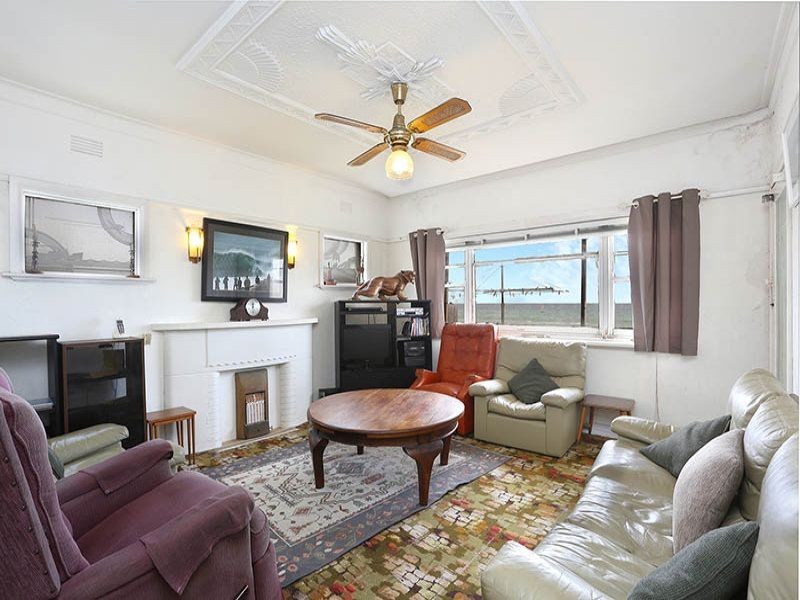 10 The Esplanade, Edithvale VIC 3196