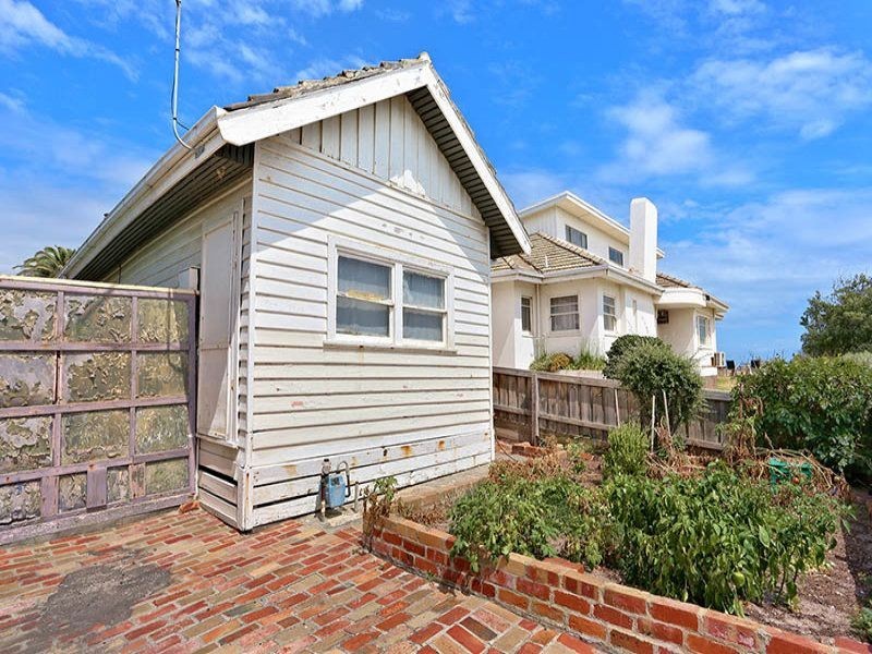 10 The Esplanade, Edithvale VIC 3196