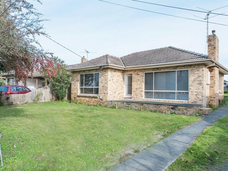13 Arunta Crescent, Clarinda VIC 3169